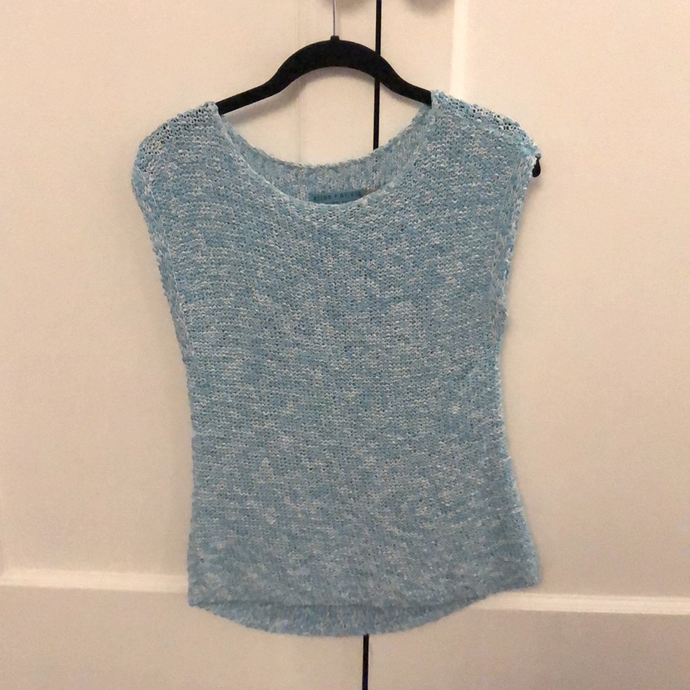 Alice + Olivia Blue and White Knit Sleeveless Top. Size Small